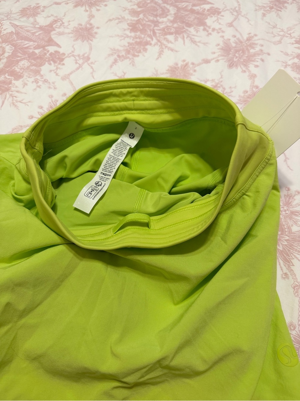 Lululemon tennis skirt - Picture 2 of 5